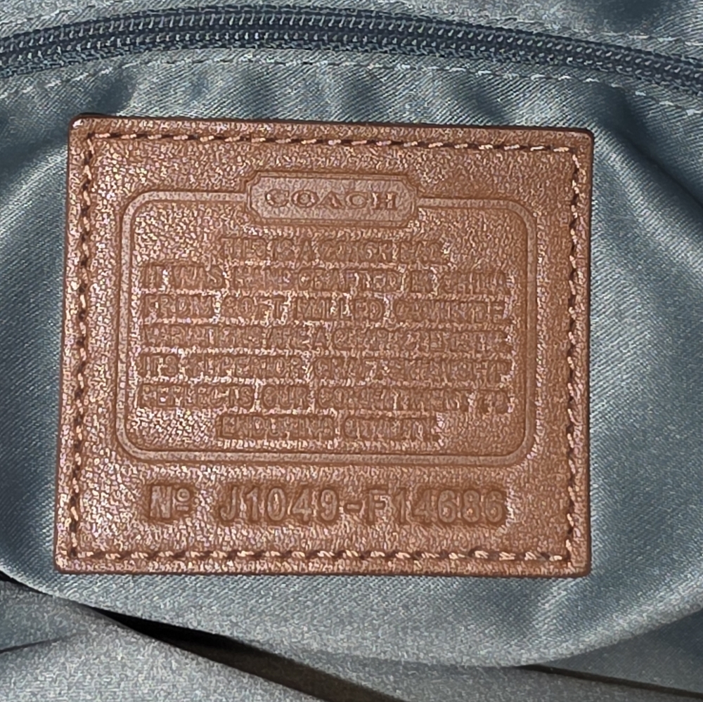 Coach Penelope Ivory Pebbled Leather Tote Handbag - EUC - Picture 16 of 16